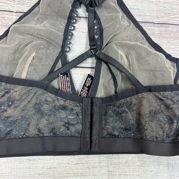 Victoria’s Secret Black Lace Floral Keyhole Bralette Size XL - Picture 7 of 13